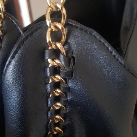 BEBE Colette Triple Entry Black Gold Chain Bag - Picture 6 of 8
